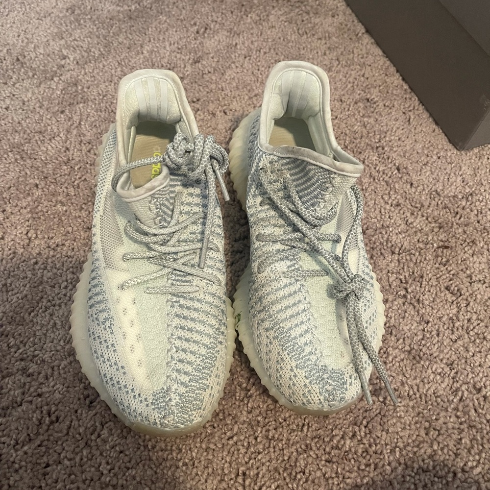 Yeezys boost 360